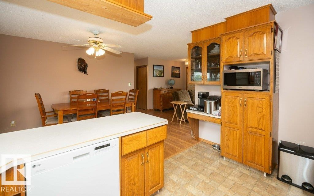 












57532 Rg Rd 270 

,
Rural Westlock County,




AB
T0G 0H0

