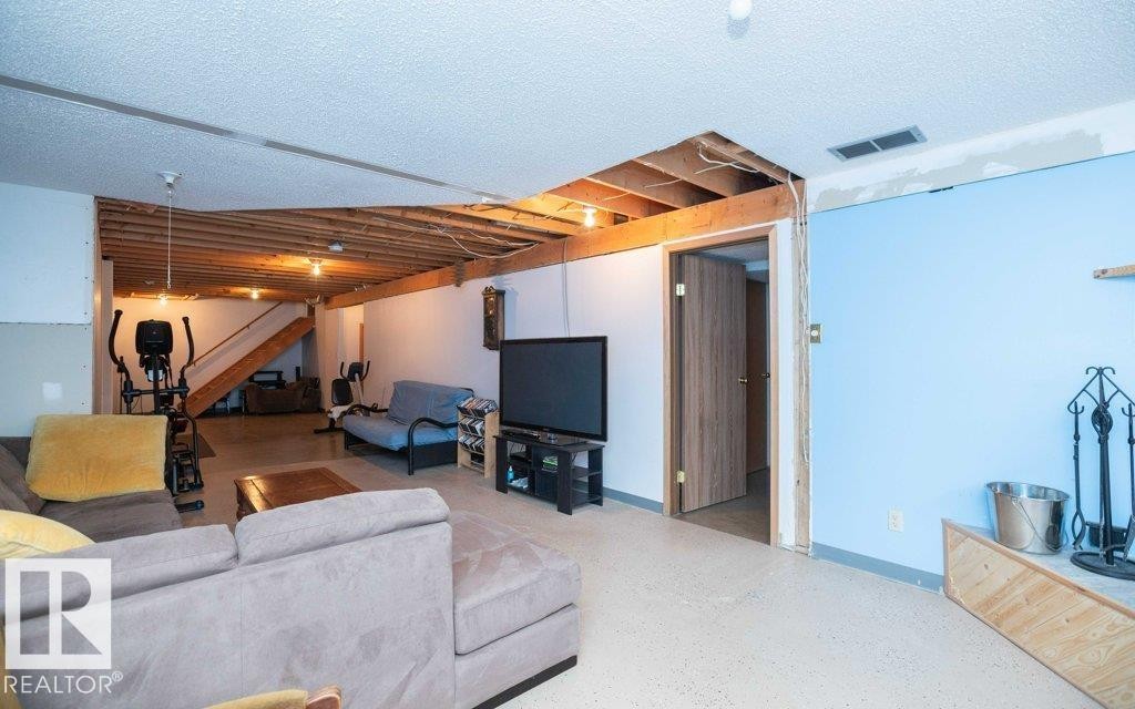 












57532 Rg Rd 270 

,
Rural Westlock County,




AB
T0G 0H0

