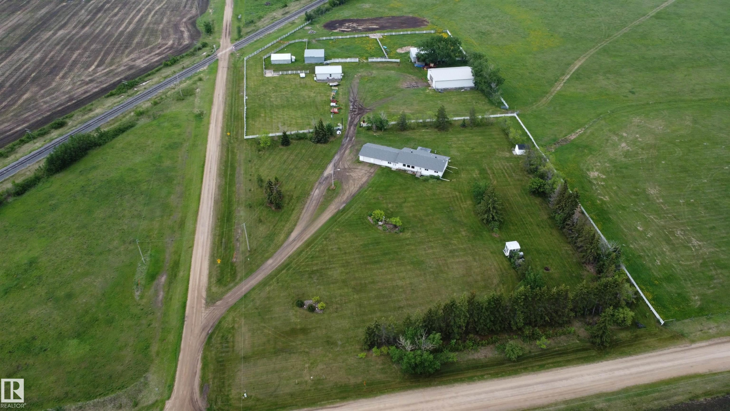 












57532 Rg Rd 270 

,
Rural Westlock County,




AB
T0G 0H0

