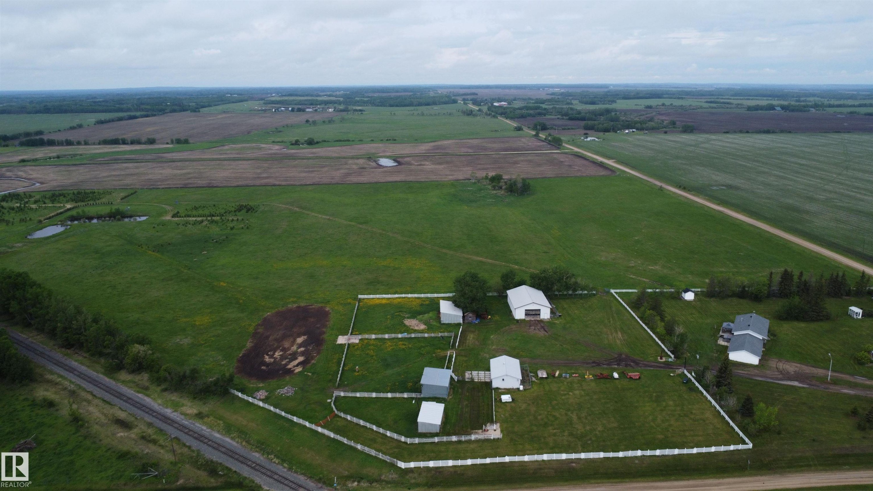 












57532 Rg Rd 270 

,
Rural Westlock County,




AB
T0G 0H0

