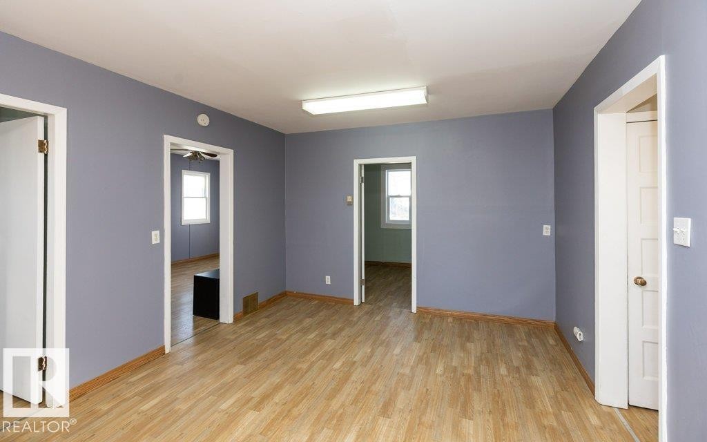 












9836 100 Street 

,
Westlock,




AB
T7P 2R2

