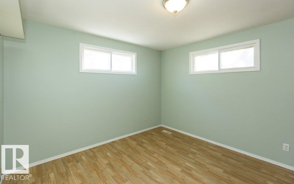 












9836 100 Street 

,
Westlock,




AB
T7P 2R2

