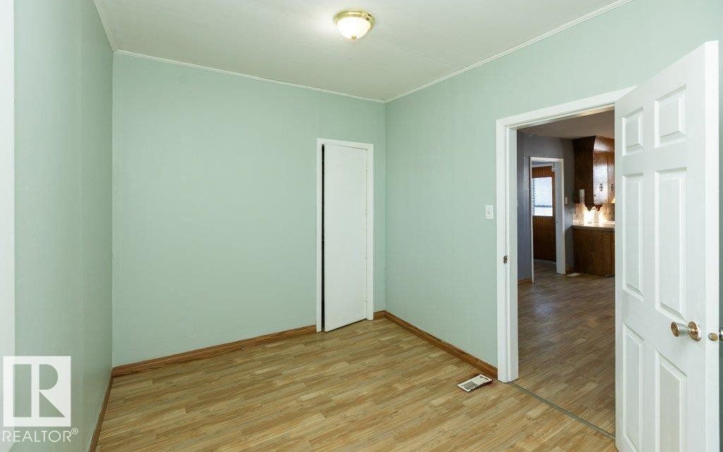 












9836 100 Street 

,
Westlock,




AB
T7P 2R2

