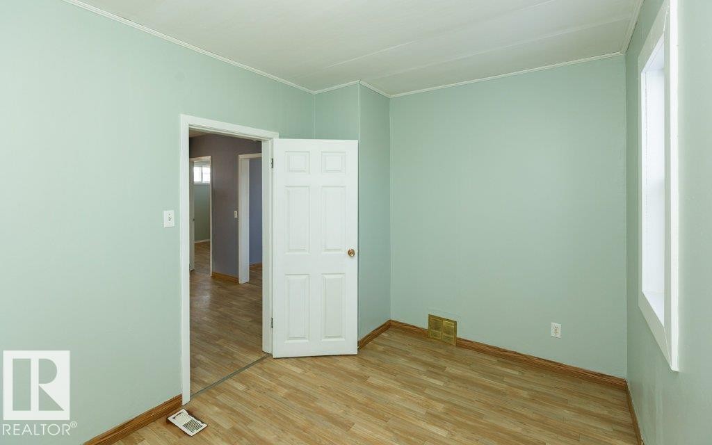 












9836 100 Street 

,
Westlock,




AB
T7P 2R2

