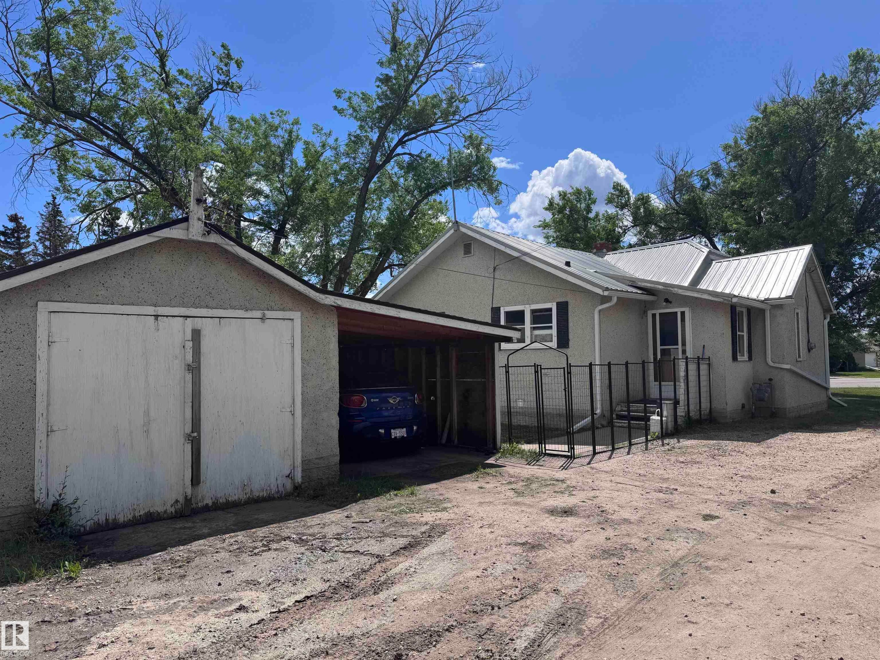 












9836 100 Street 

,
Westlock,




AB
T7P 2R2

