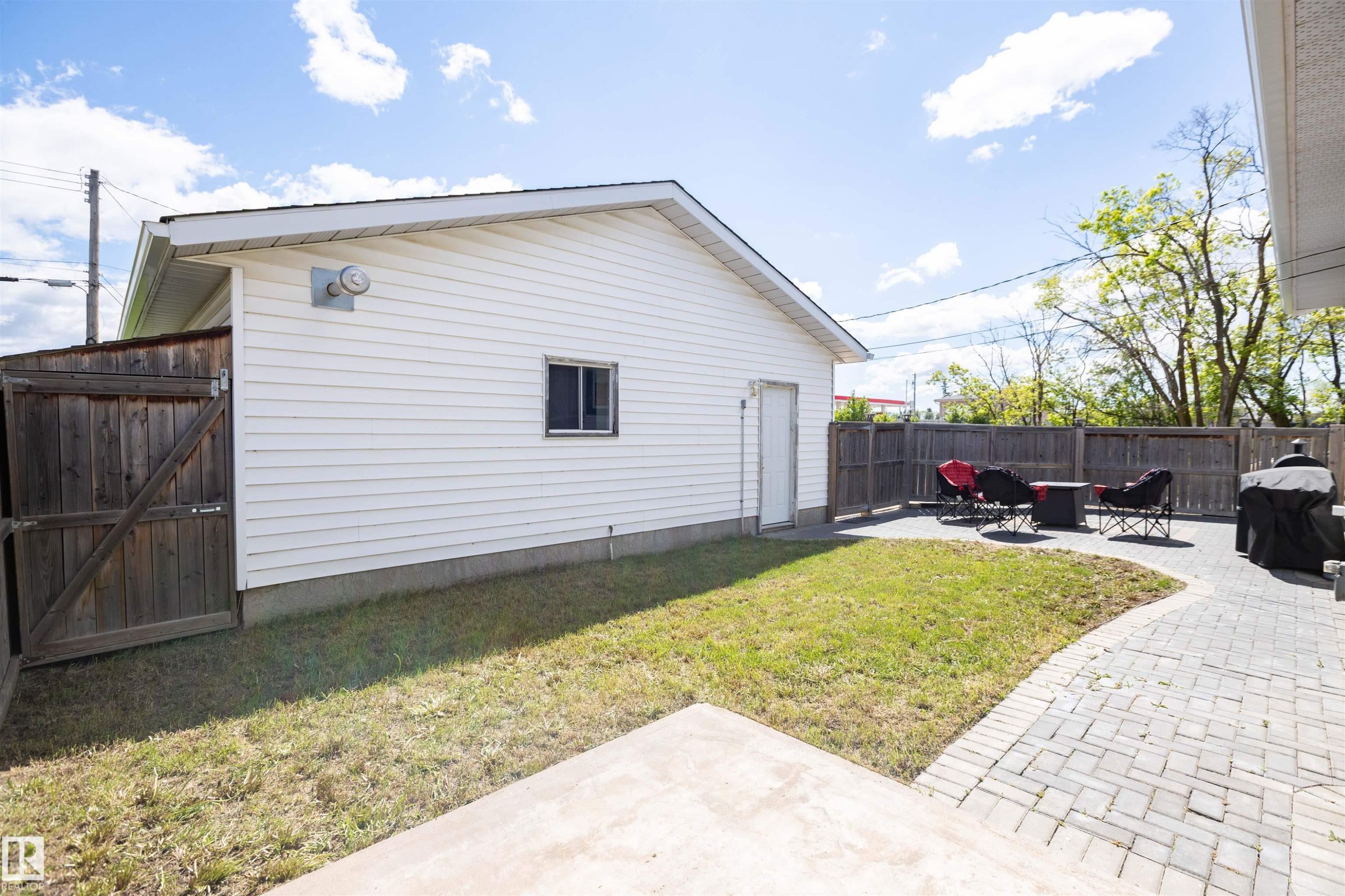 












10232 101 Street 

,
Westlock,




AB
T7P 1X9

