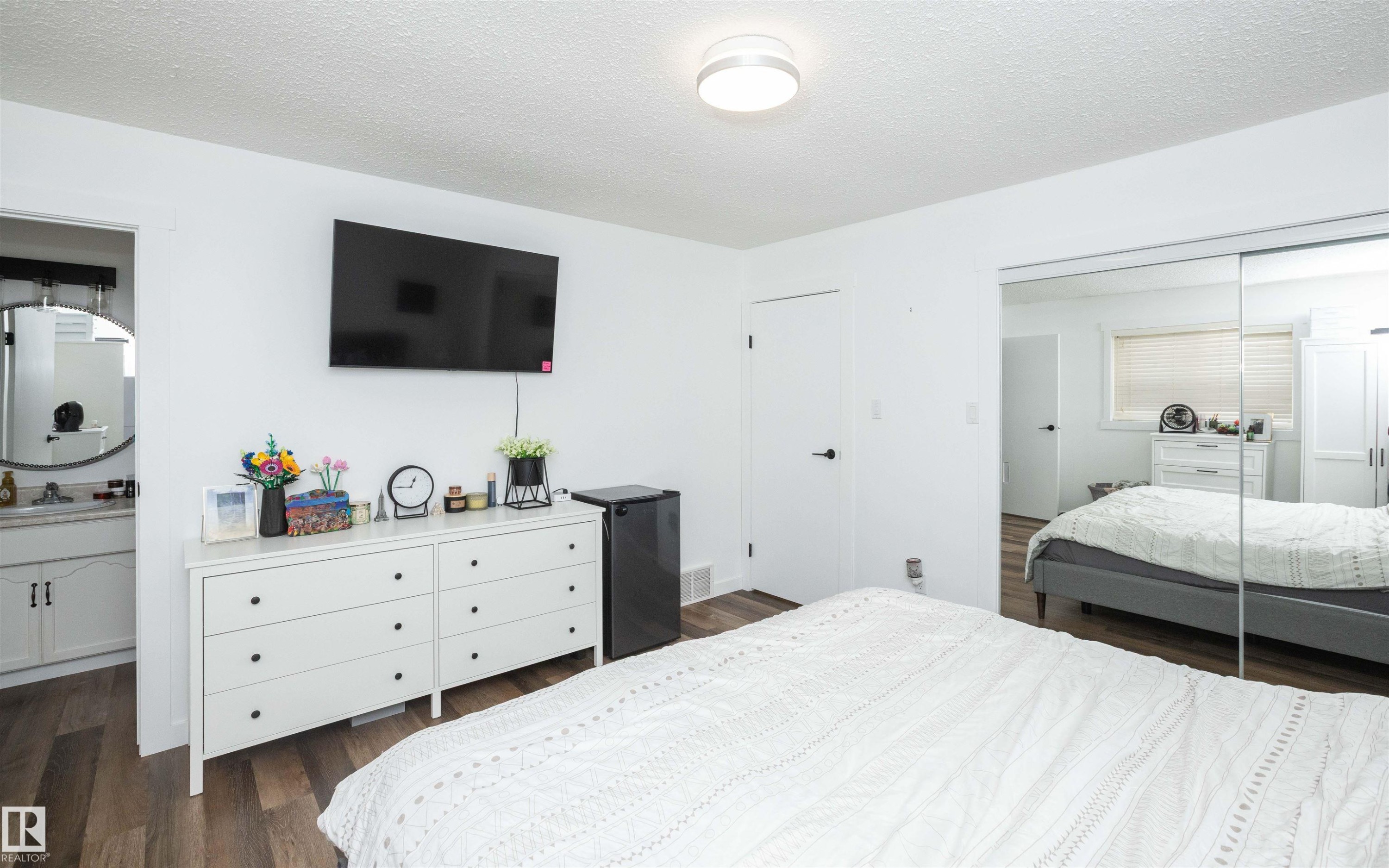












10232 101 Street 

,
Westlock,




AB
T7P 1X9

