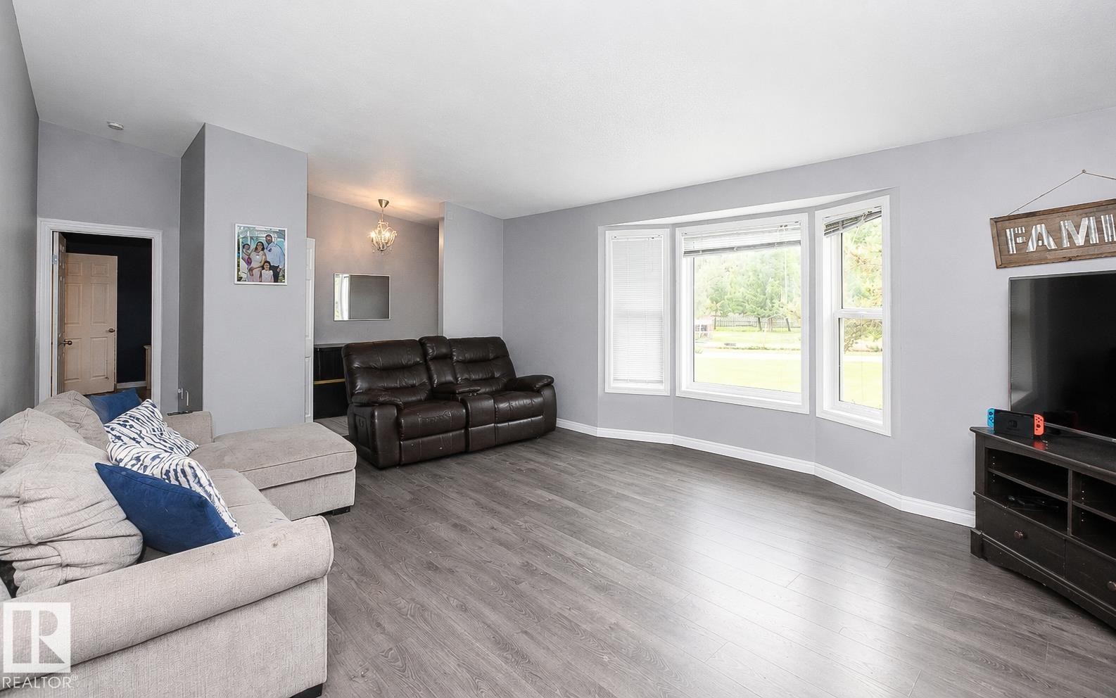 












209 5128 Highway 18 

,
Rural Barrhead County,




AB
T7N 1N3

