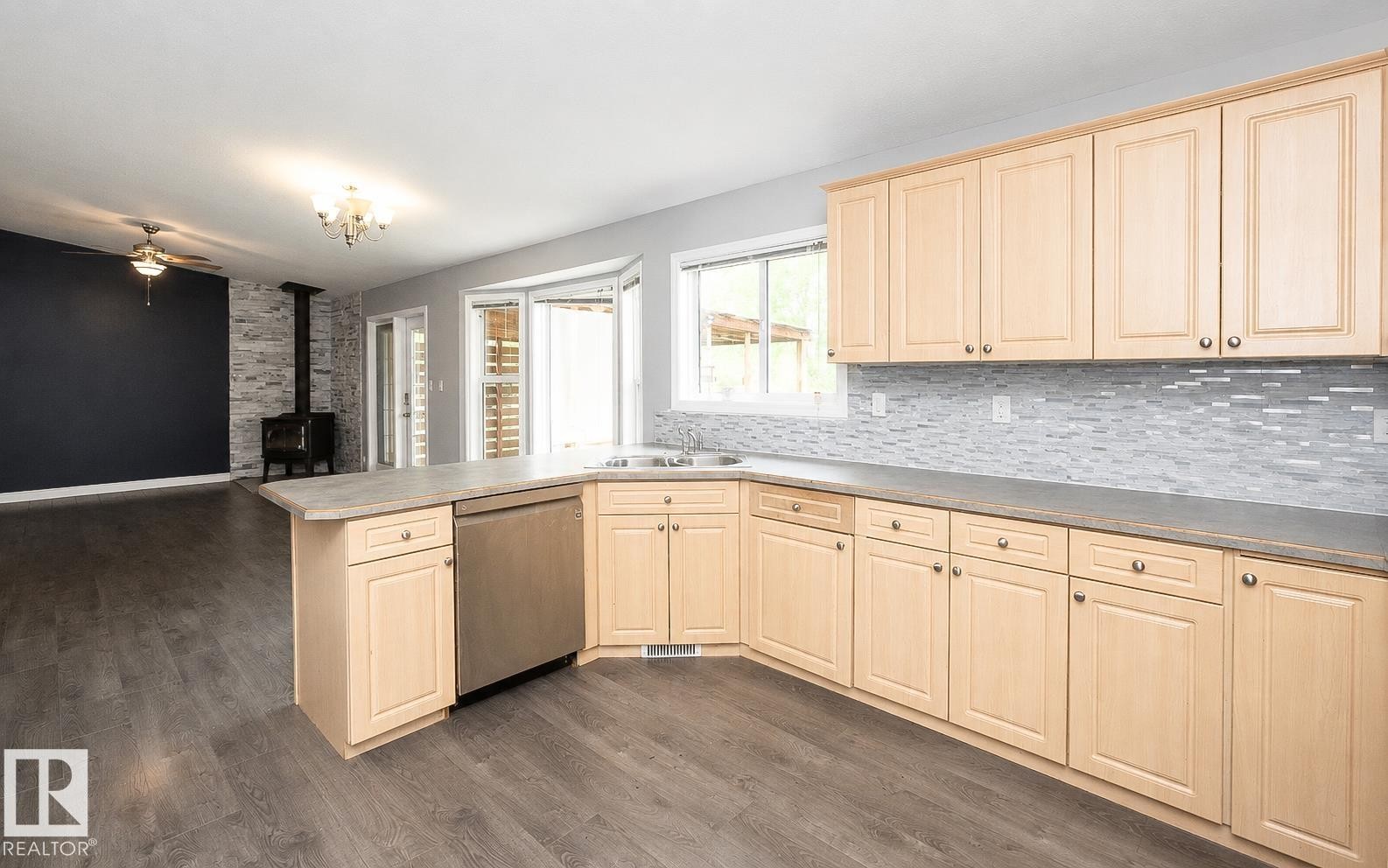 












209 5128 Highway 18 

,
Rural Barrhead County,




AB
T7N 1N3

