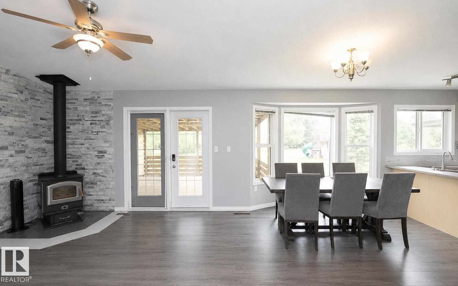 












209 5128 Highway 18 

,
Rural Barrhead County,




AB
T7N 1N3

