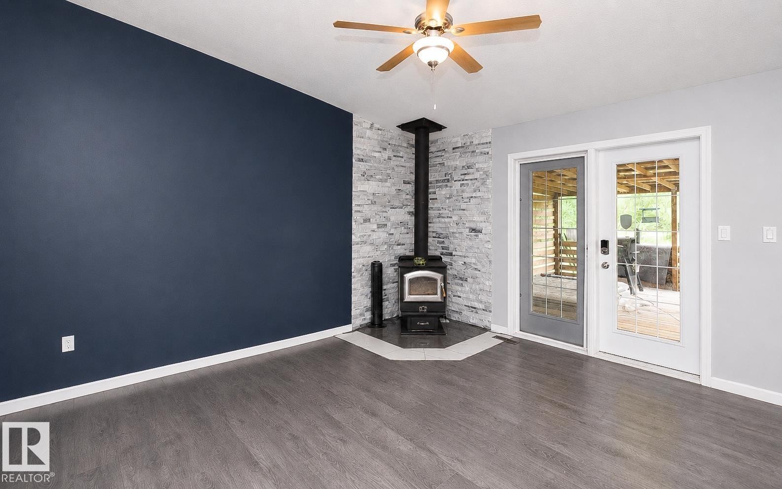 












209 5128 Highway 18 

,
Rural Barrhead County,




AB
T7N 1N3

