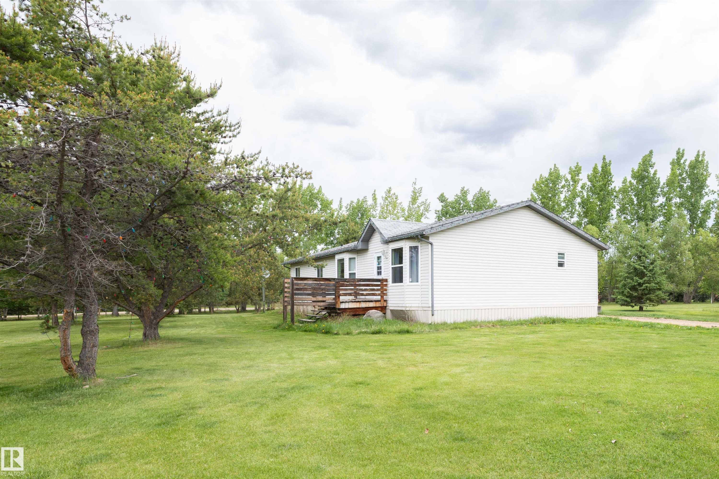 












209 5128 Highway 18 

,
Rural Barrhead County,




AB
T7N 1N3

