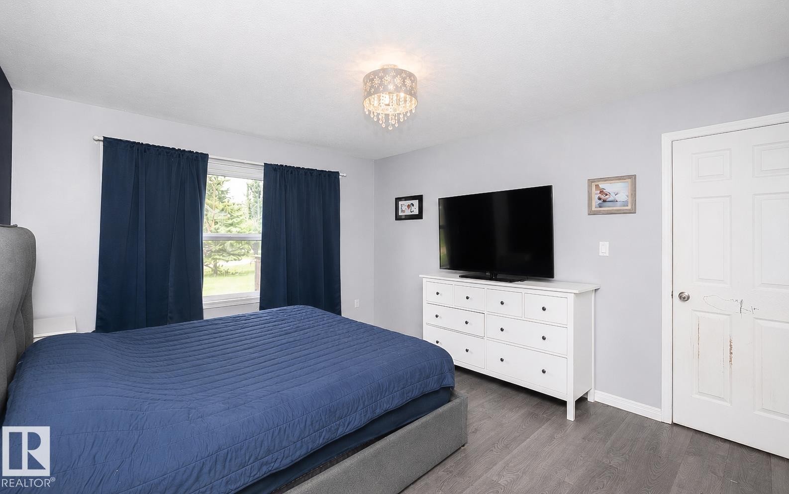 












209 5128 Highway 18 

,
Rural Barrhead County,




AB
T7N 1N3

