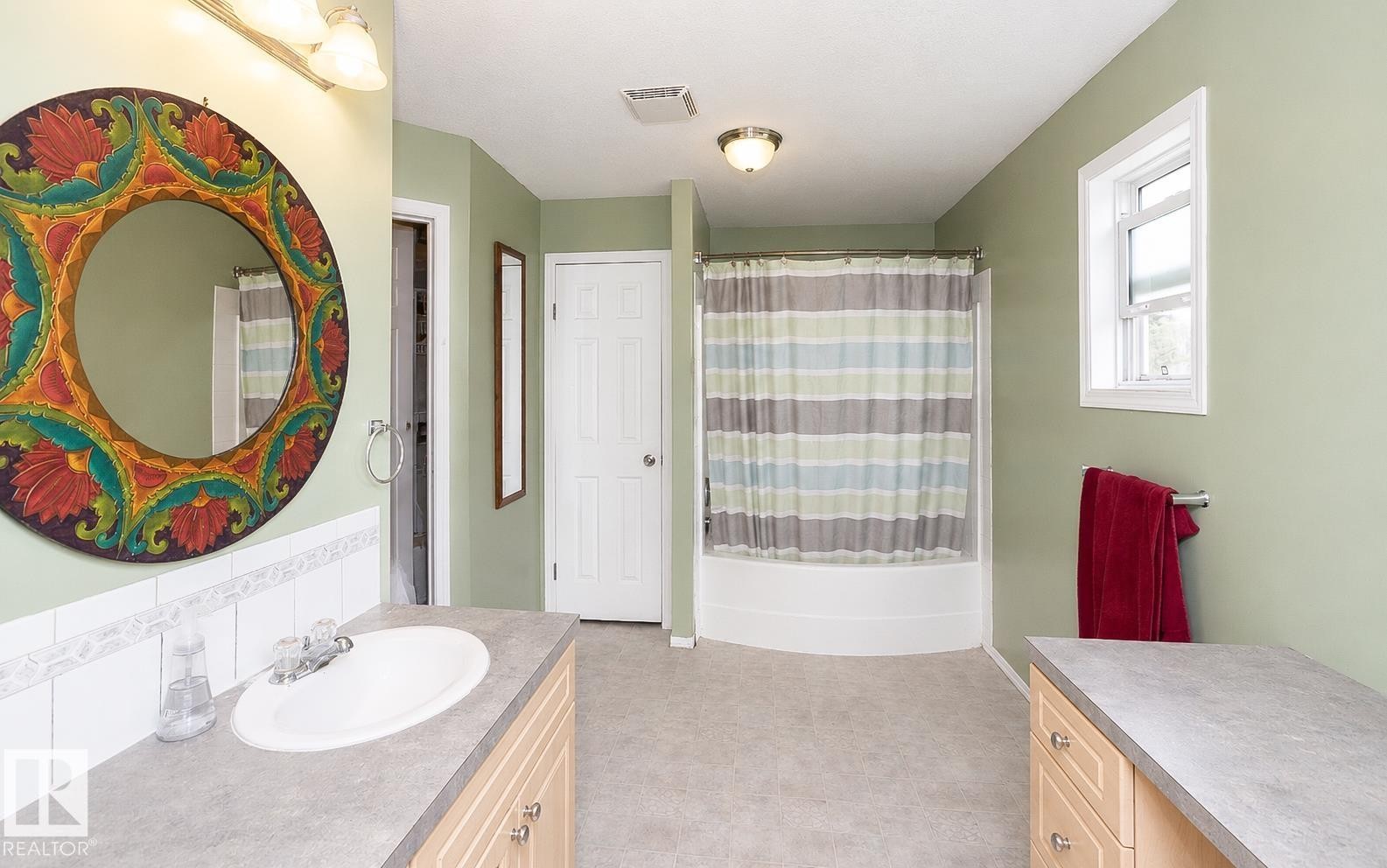 












209 5128 Highway 18 

,
Rural Barrhead County,




AB
T7N 1N3

