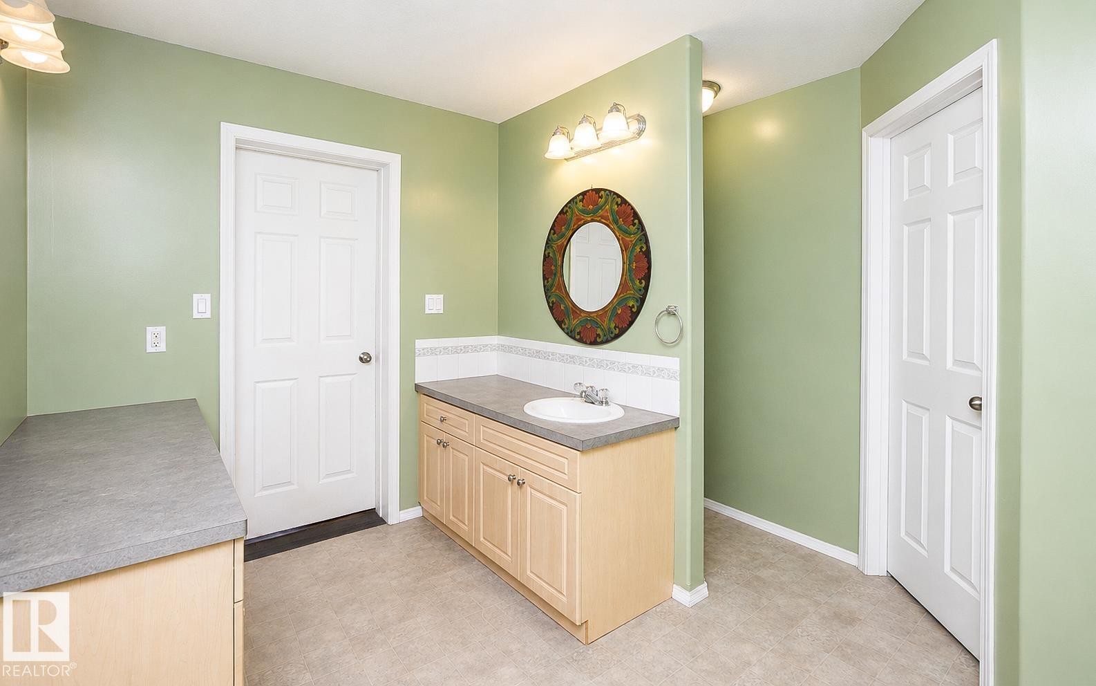 












209 5128 Highway 18 

,
Rural Barrhead County,




AB
T7N 1N3

