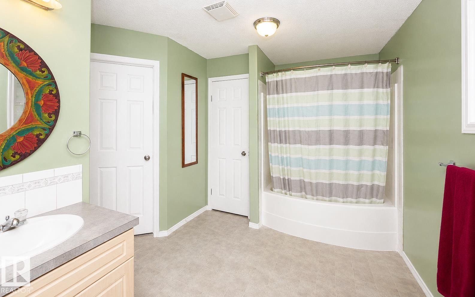 












209 5128 Highway 18 

,
Rural Barrhead County,




AB
T7N 1N3

