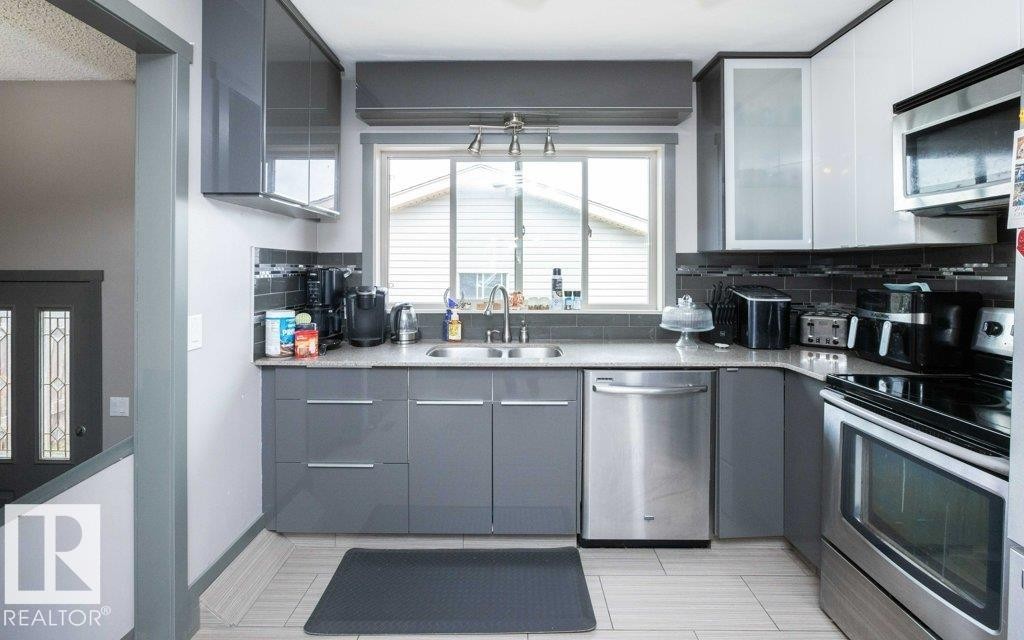 












10308 110 Avenue 

,
Westlock,




AB
T7P 1G2

