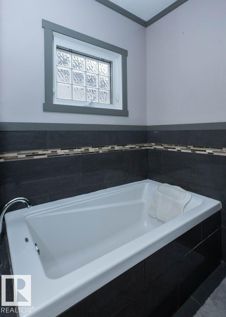 












10308 110 Avenue 

,
Westlock,




AB
T7P 1G2

