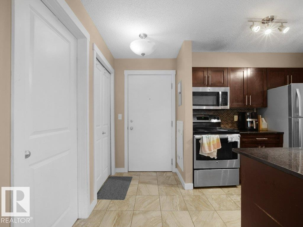 












209 5370 CHAPPELLE Road

,
Edmonton,




AB
T6W 3L5

