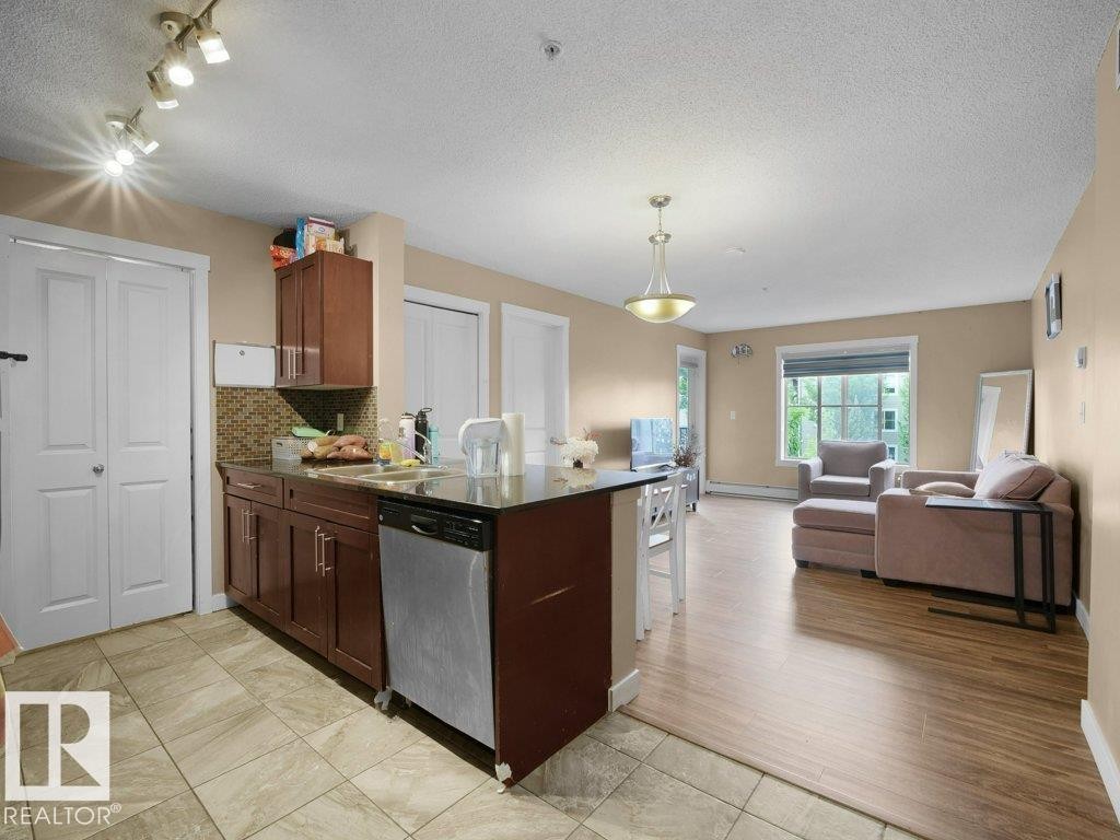 












209 5370 CHAPPELLE Road

,
Edmonton,




AB
T6W 3L5

