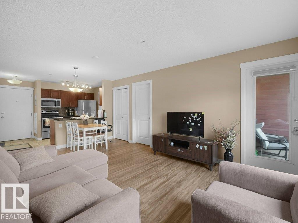 












209 5370 CHAPPELLE Road

,
Edmonton,




AB
T6W 3L5

