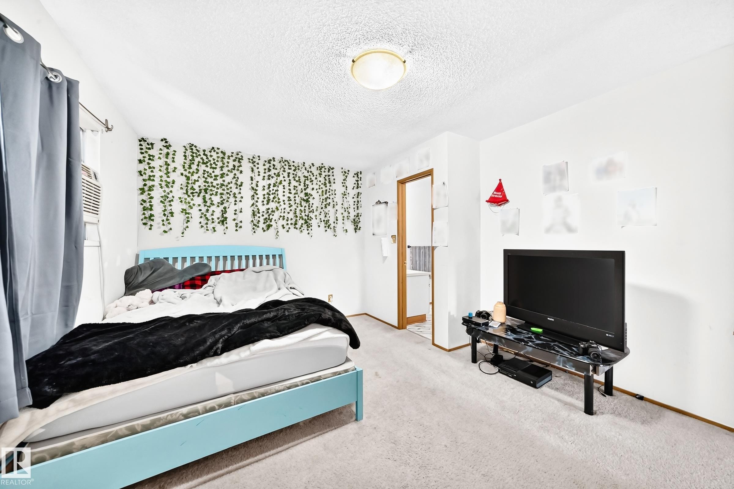 












8011 188 Street NW

,
Edmonton,




AB
T5T 5B1

