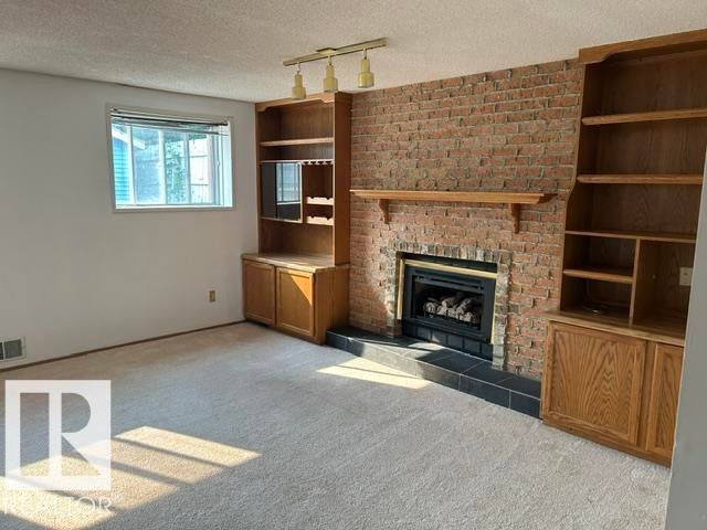 












8011 188 Street NW

,
Edmonton,




AB
T5T 5B1

