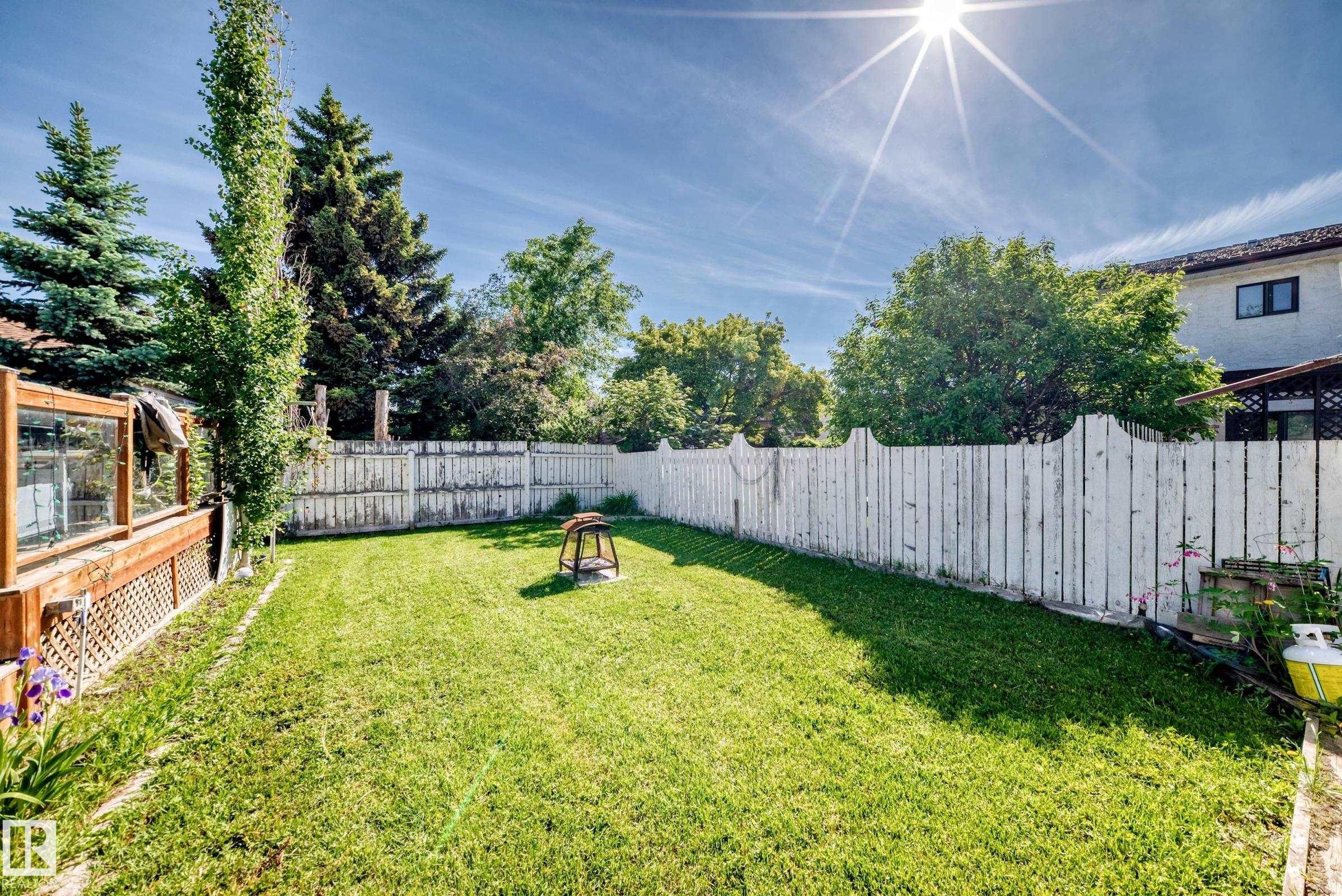 












8011 188 Street NW

,
Edmonton,




AB
T5T 5B1

