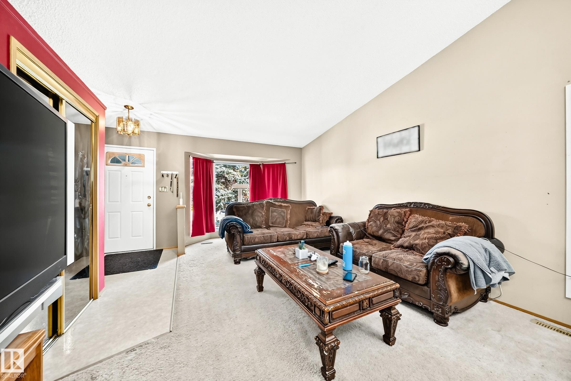 












8011 188 Street NW

,
Edmonton,




AB
T5T 5B1

