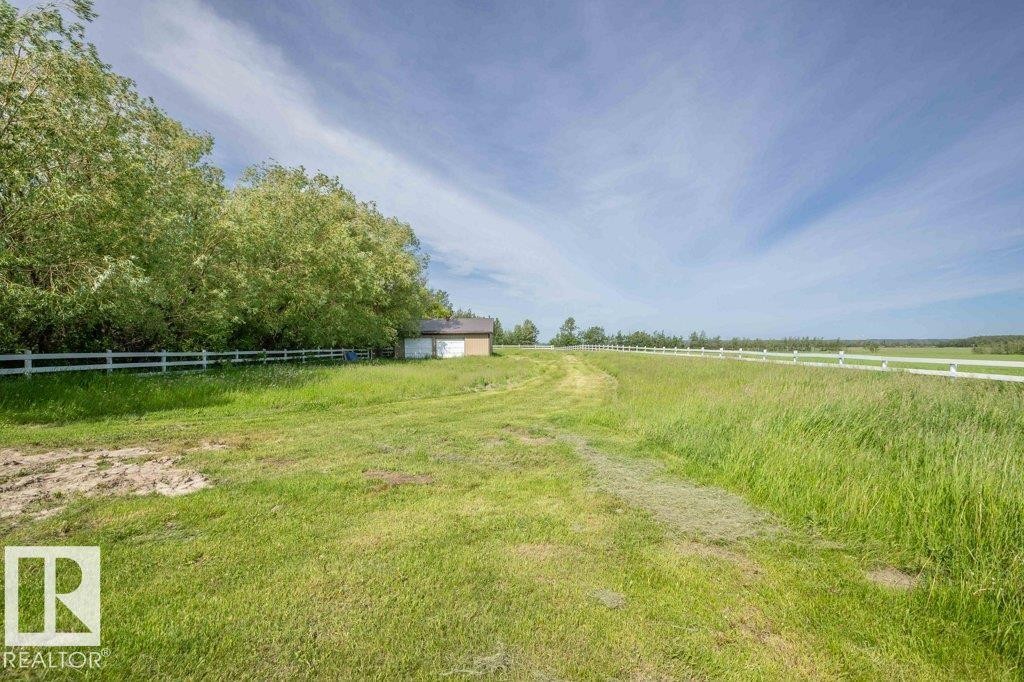 












26530 Twp Rd 590 

,
Rural Westlock County,




AB
T0G 1W0

