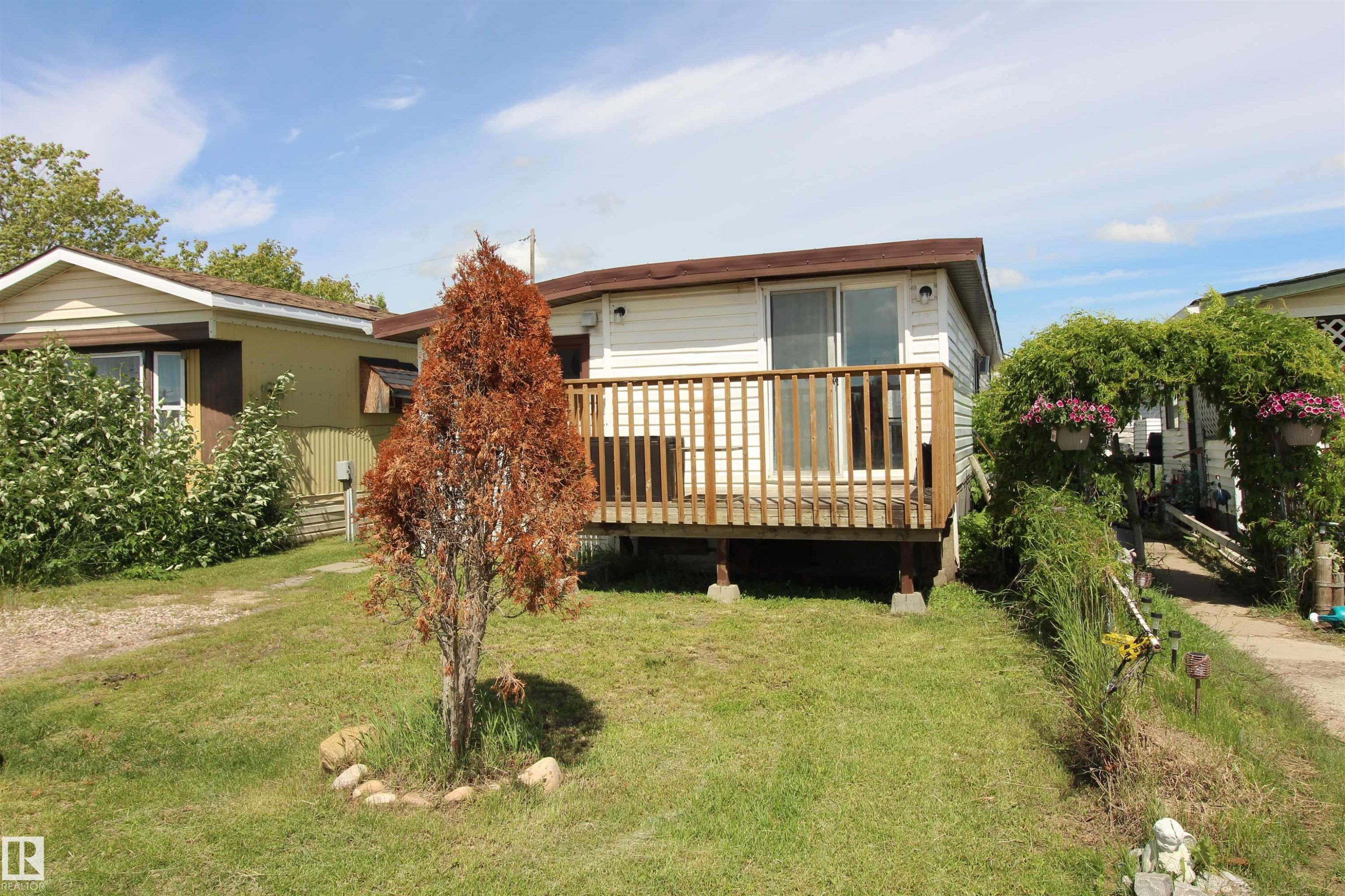 












12, 10808 101 Street 

,
Westlock,




AB
T7P 1H4

