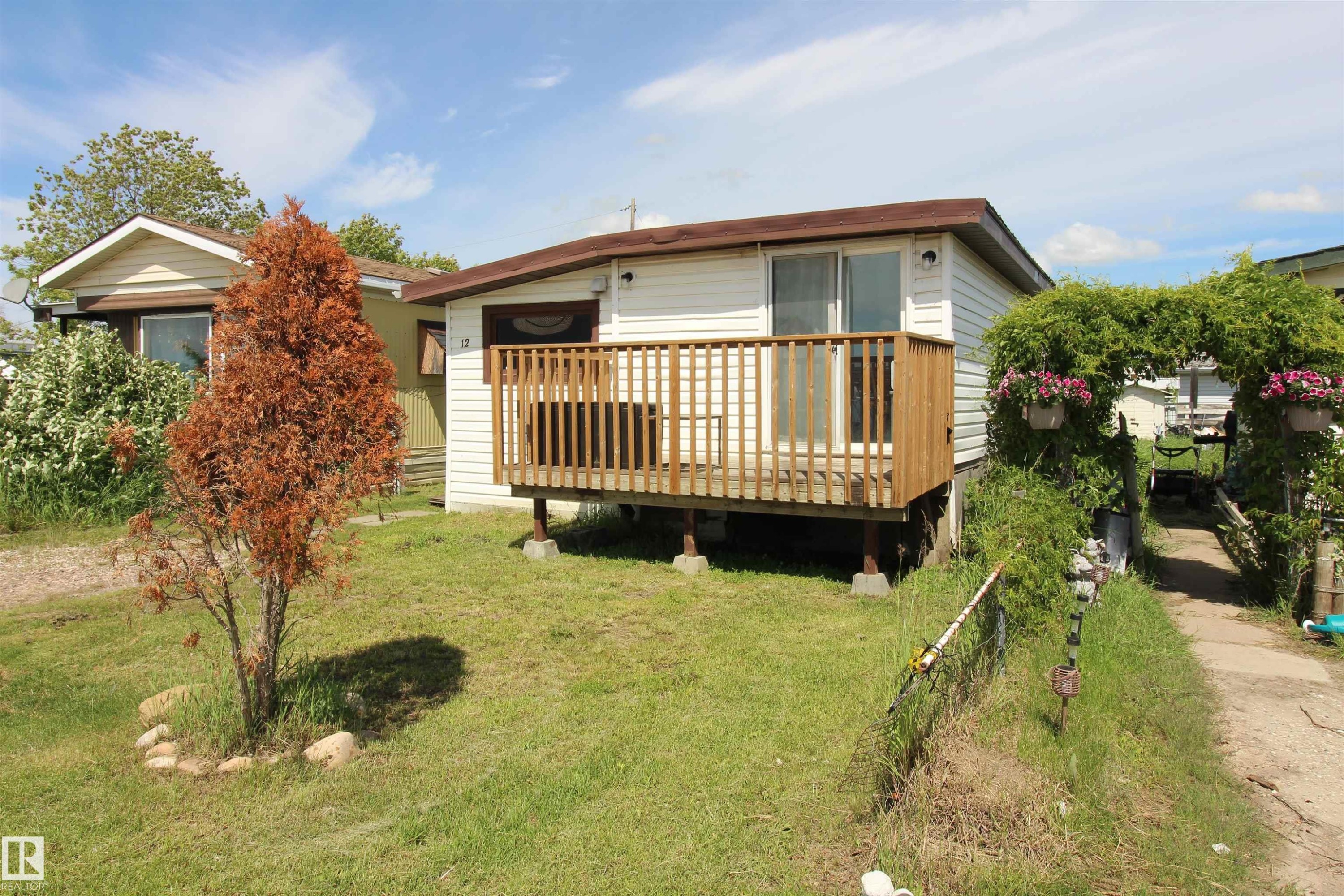 












12, 10808 101 Street 

,
Westlock,




AB
T7P 1H4

