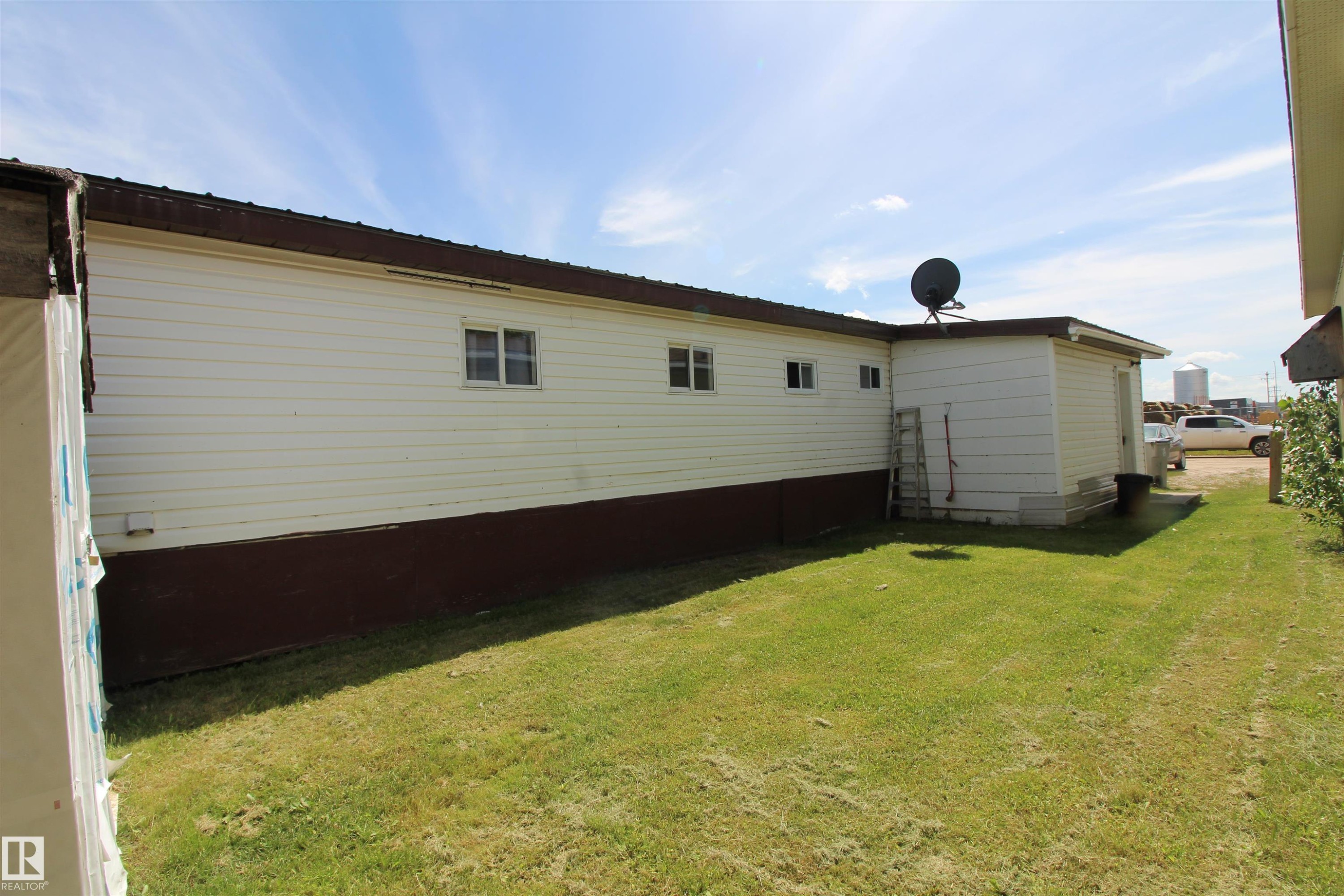 












12, 10808 101 Street 

,
Westlock,




AB
T7P 1H4

