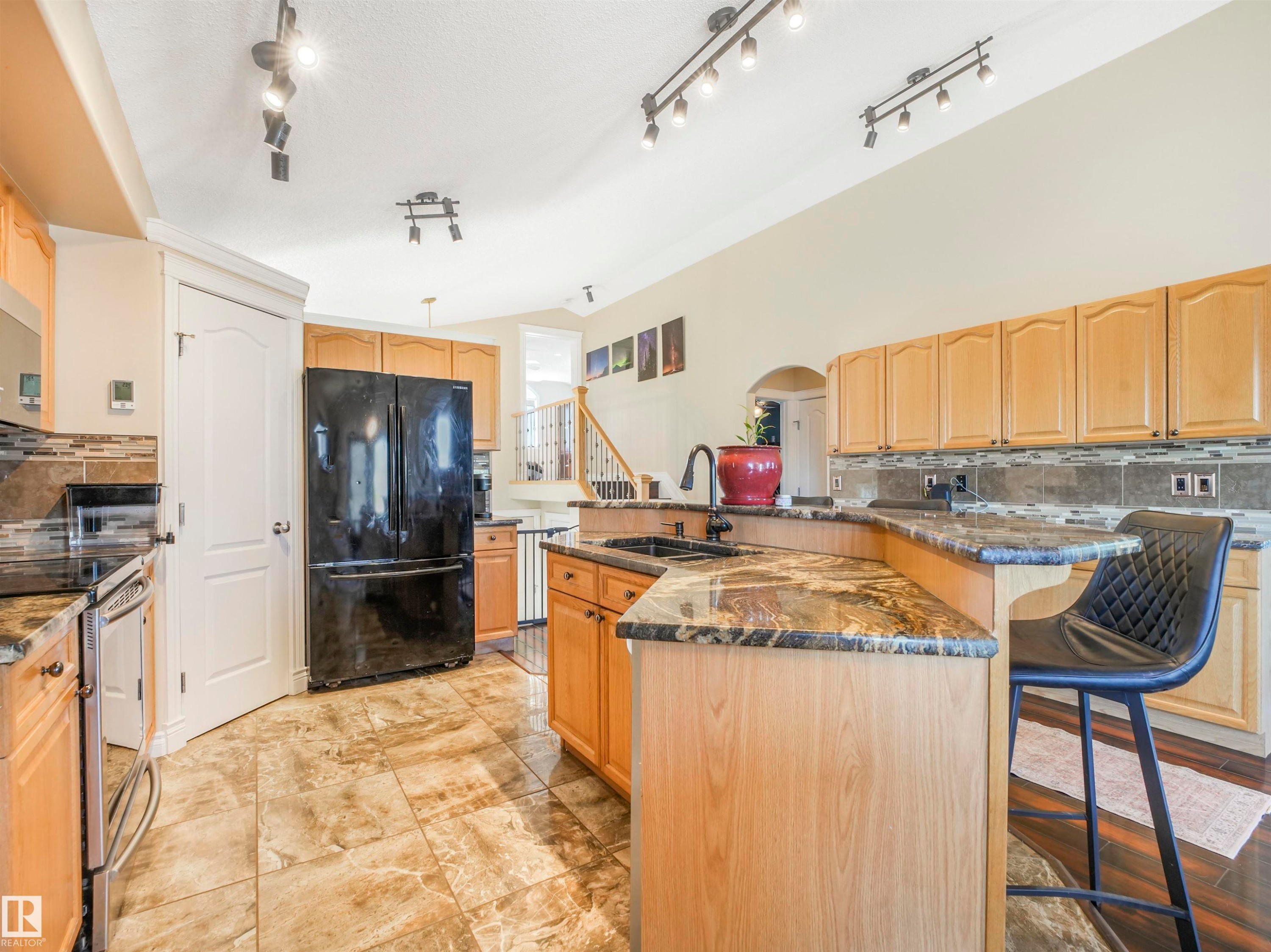 












4832 157 Avenue NW

,
Edmonton,




AB
T5Y 0B7

