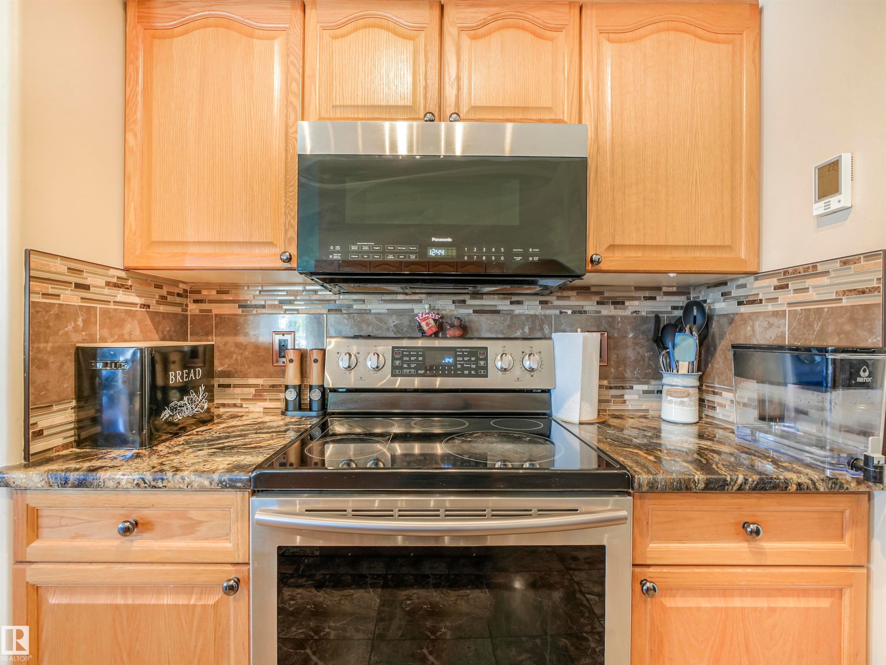 












4832 157 Avenue NW

,
Edmonton,




AB
T5Y 0B7

