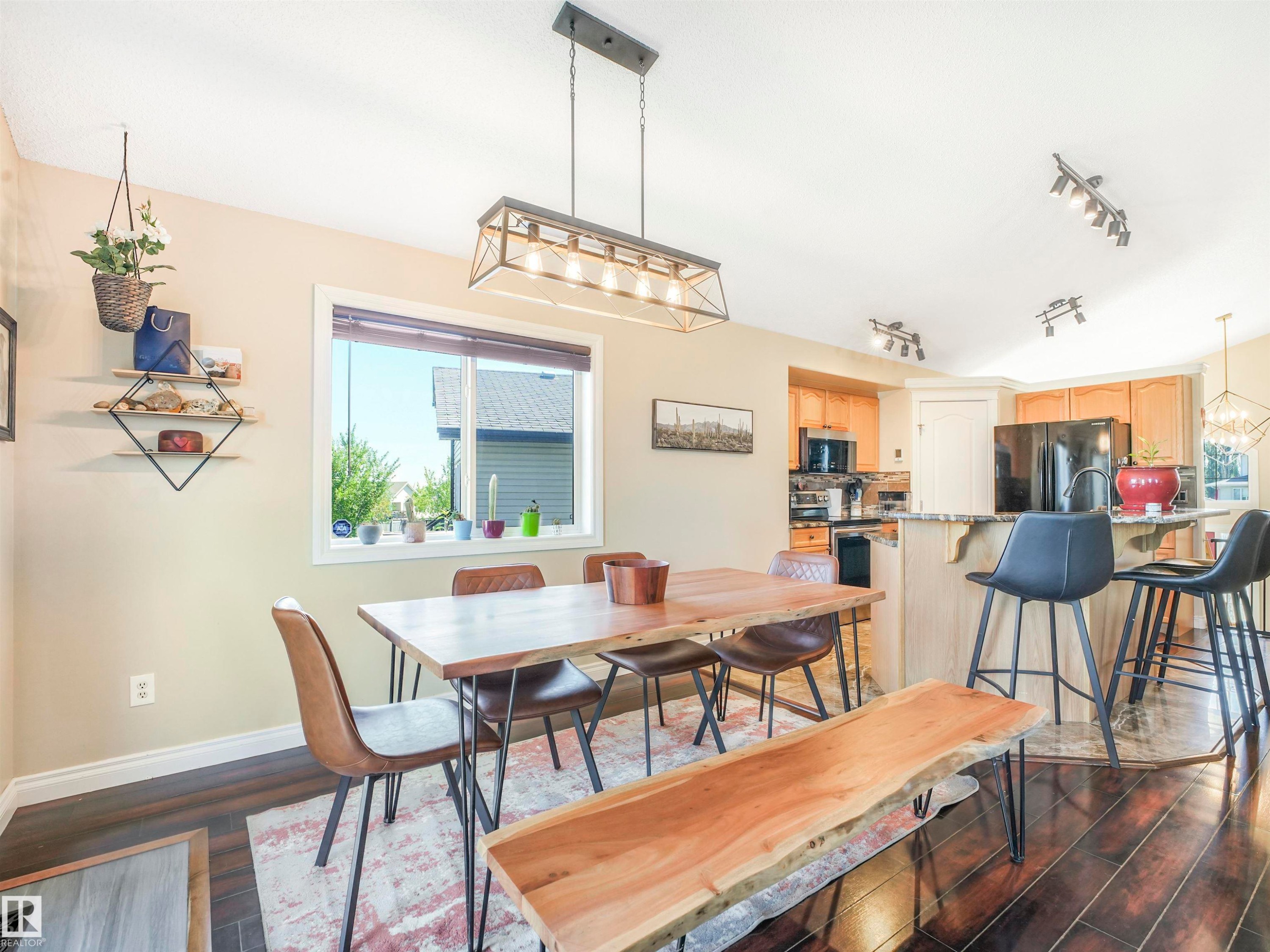 












4832 157 Avenue NW

,
Edmonton,




AB
T5Y 0B7

