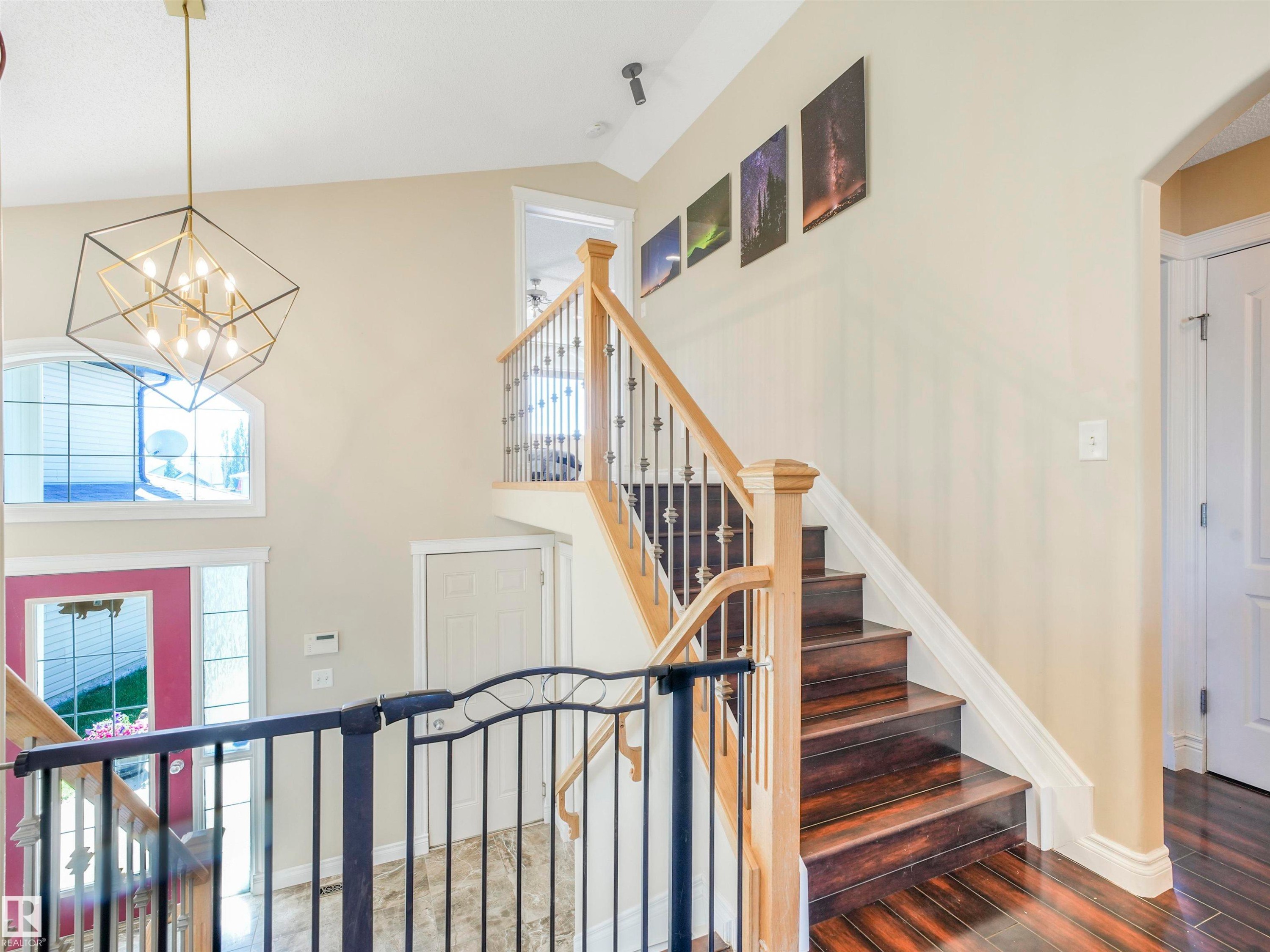












4832 157 Avenue NW

,
Edmonton,




AB
T5Y 0B7

