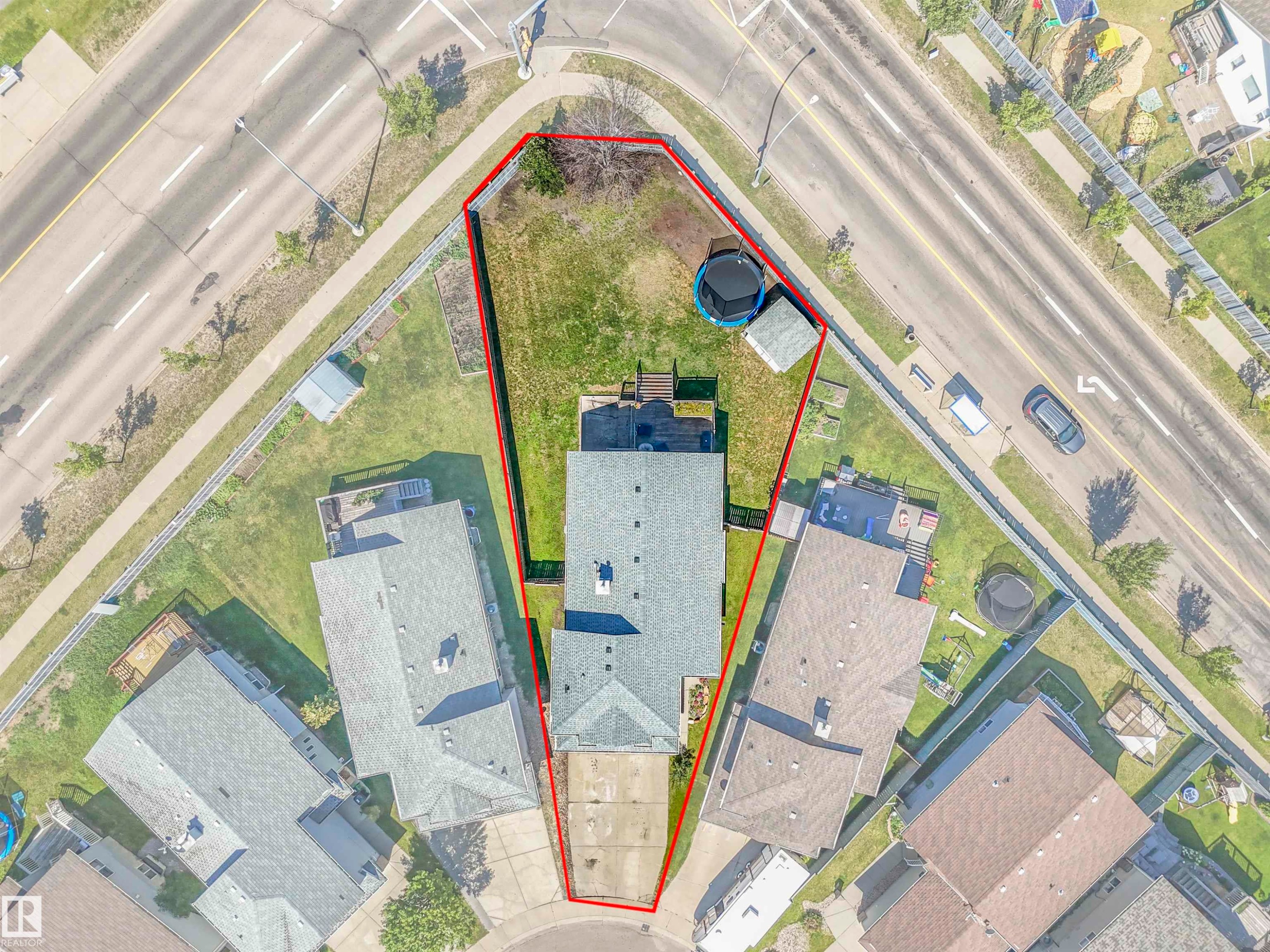 












4832 157 Avenue NW

,
Edmonton,




AB
T5Y 0B7

