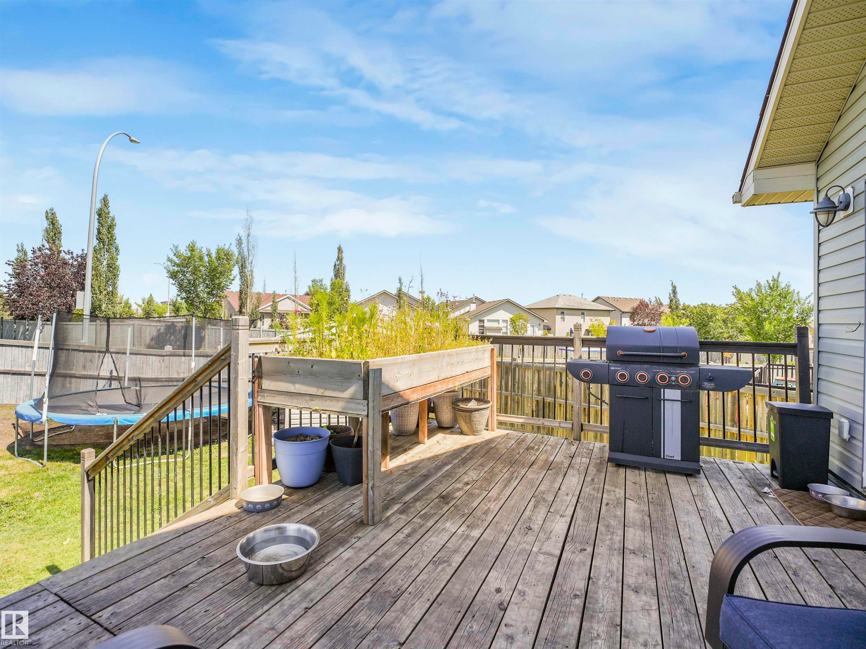 












4832 157 Avenue NW

,
Edmonton,




AB
T5Y 0B7

