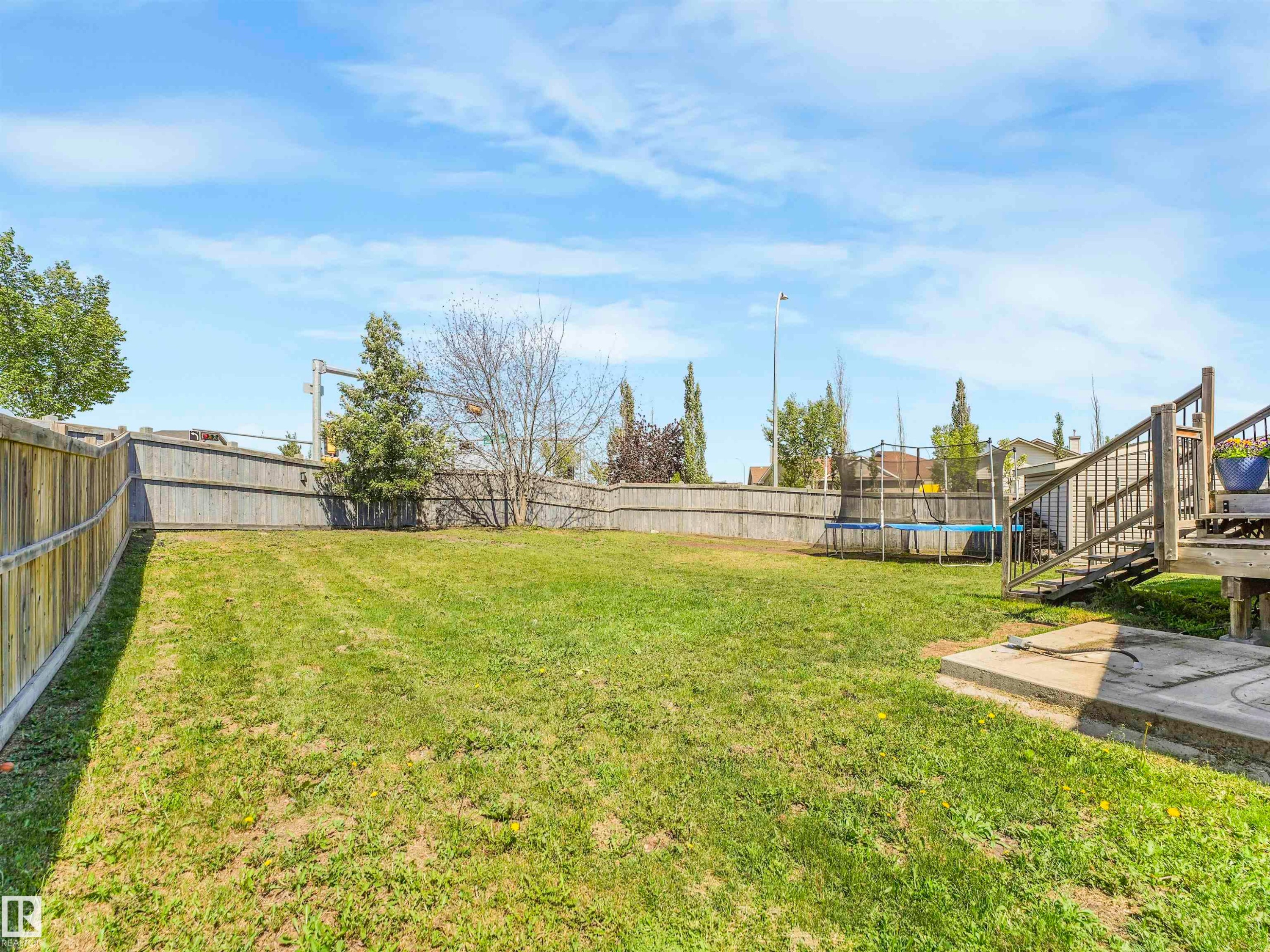 












4832 157 Avenue NW

,
Edmonton,




AB
T5Y 0B7

