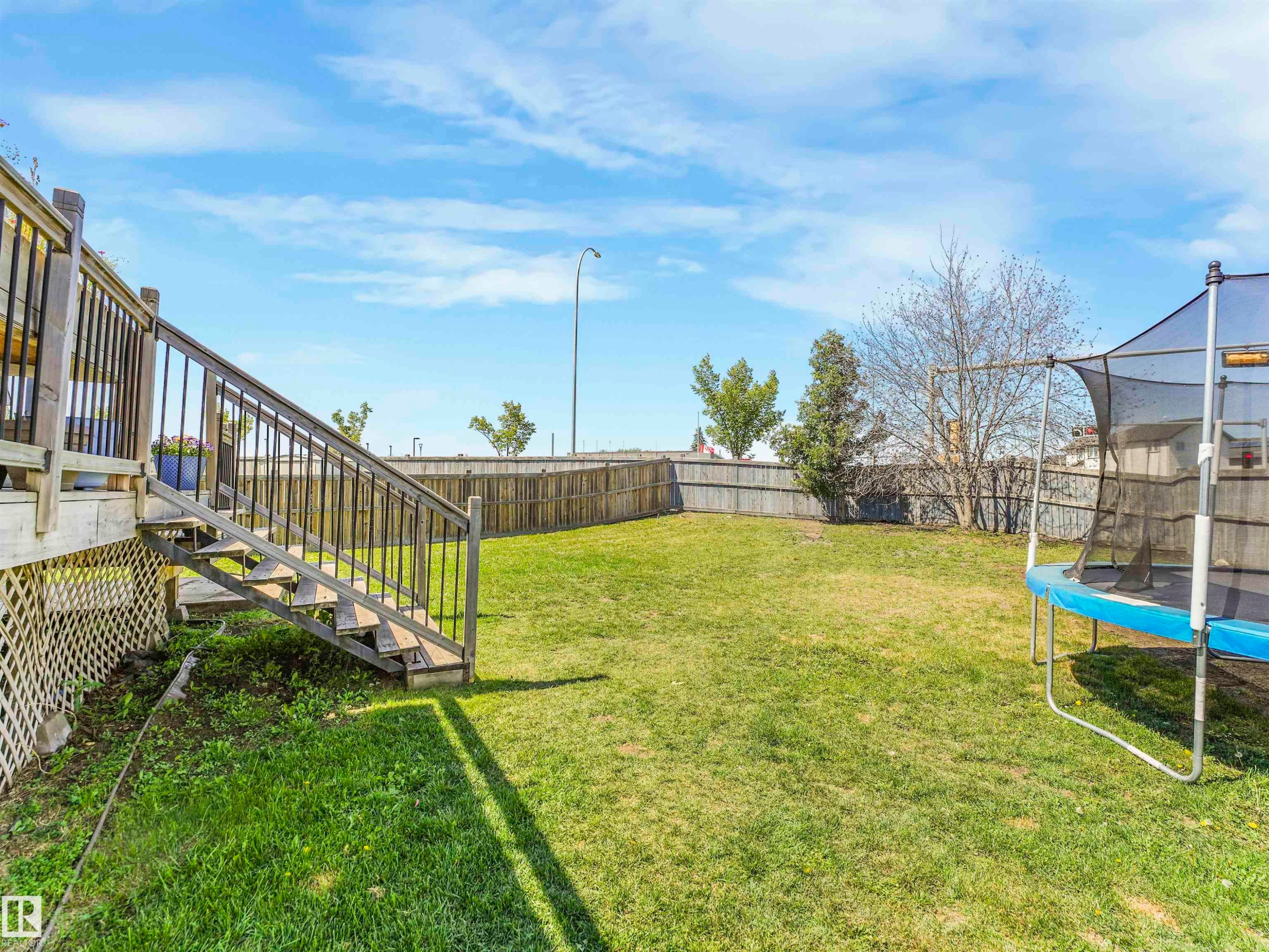 












4832 157 Avenue NW

,
Edmonton,




AB
T5Y 0B7

