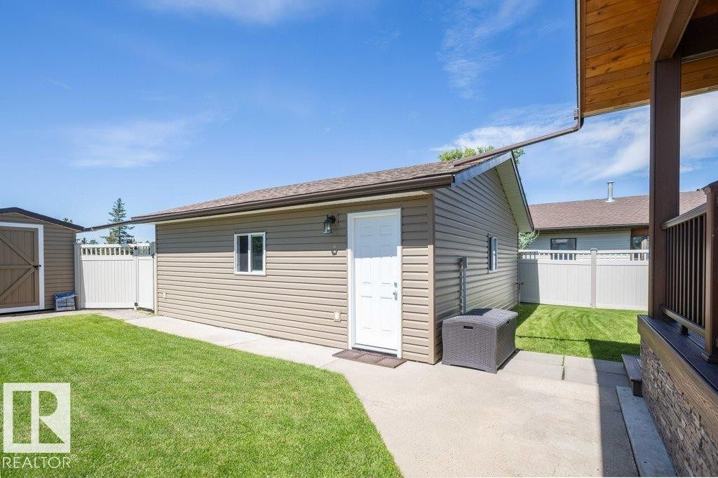 












10420 111 Avenue 

,
Westlock,




AB
T7P 1E9

