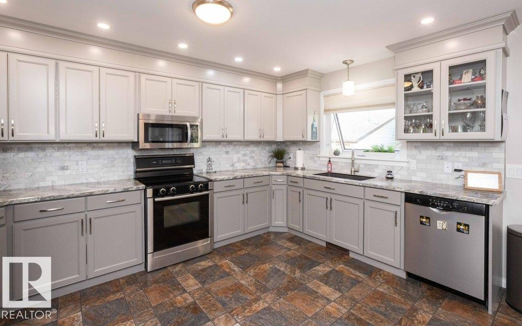 












10420 111 Avenue 

,
Westlock,




AB
T7P 1E9

