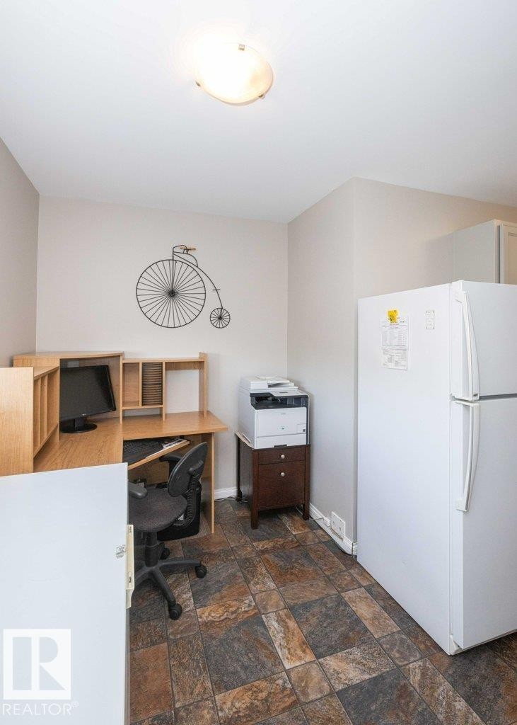 












10420 111 Avenue 

,
Westlock,




AB
T7P 1E9

