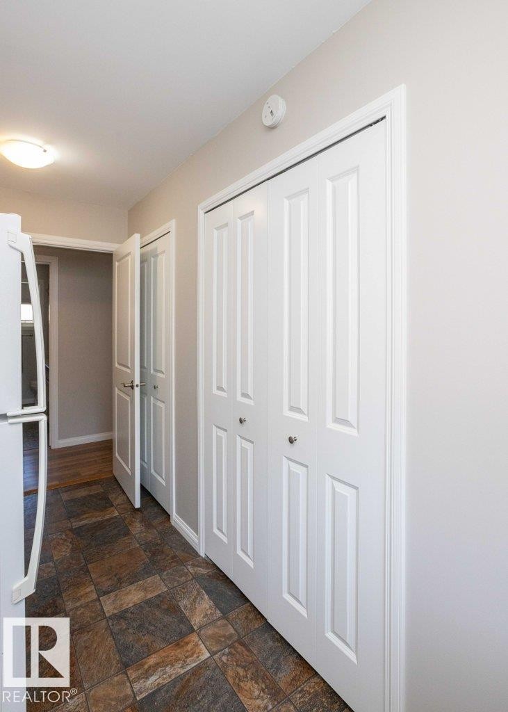 












10420 111 Avenue 

,
Westlock,




AB
T7P 1E9

