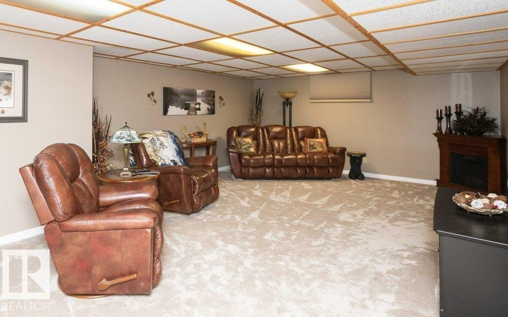 












10420 111 Avenue 

,
Westlock,




AB
T7P 1E9

