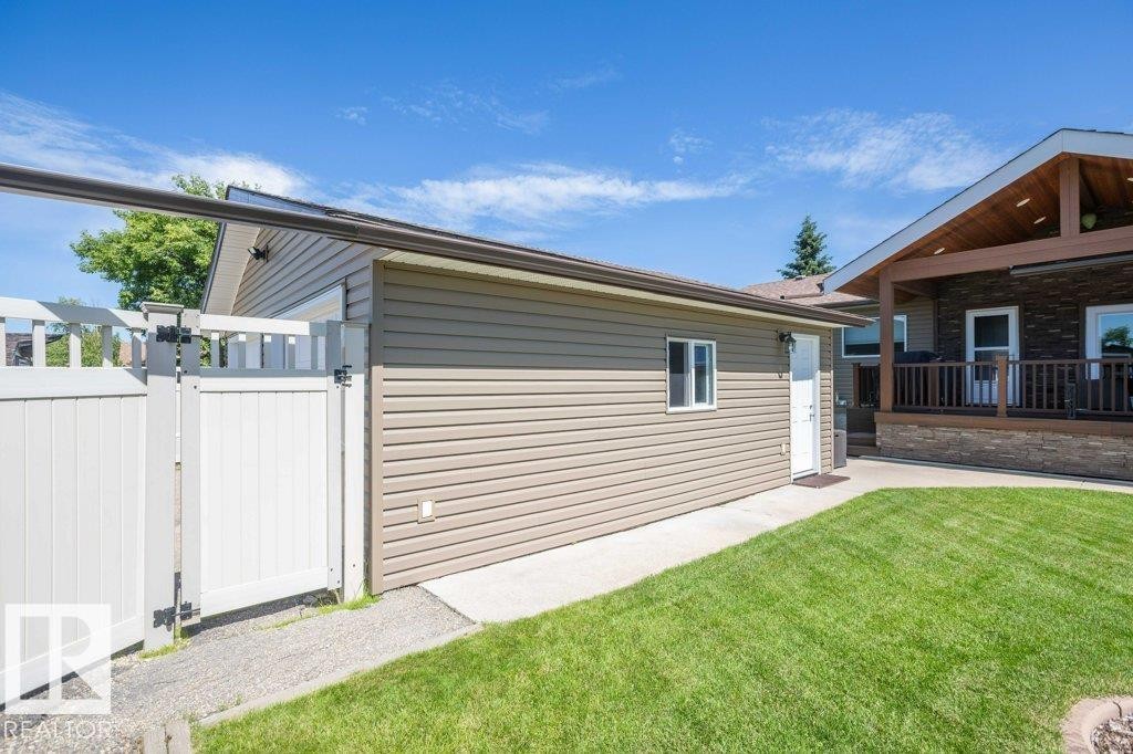 












10420 111 Avenue 

,
Westlock,




AB
T7P 1E9


