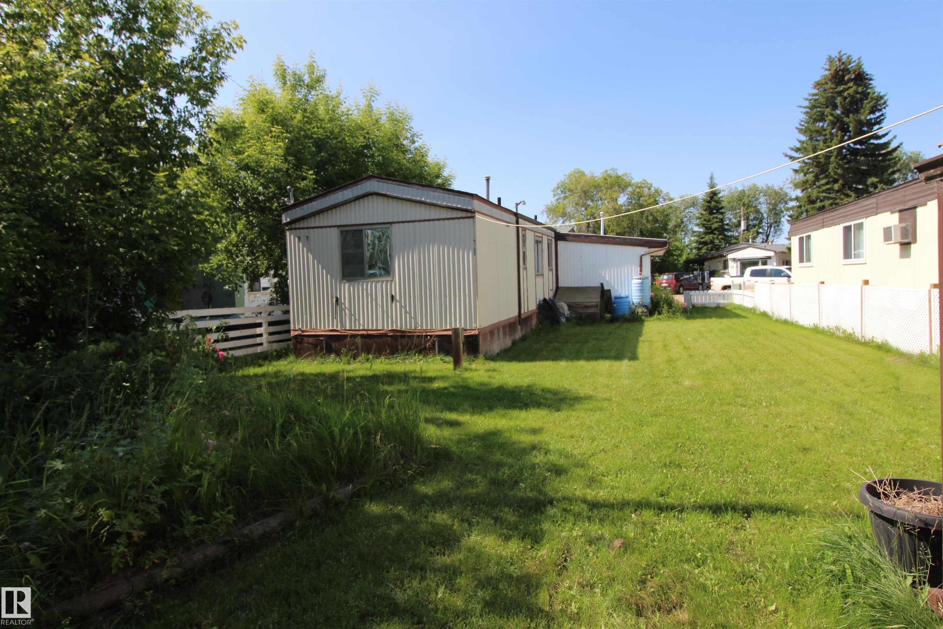 












#10 9501 104 Ave

,
Westlock,




AB
T7P 1M7

