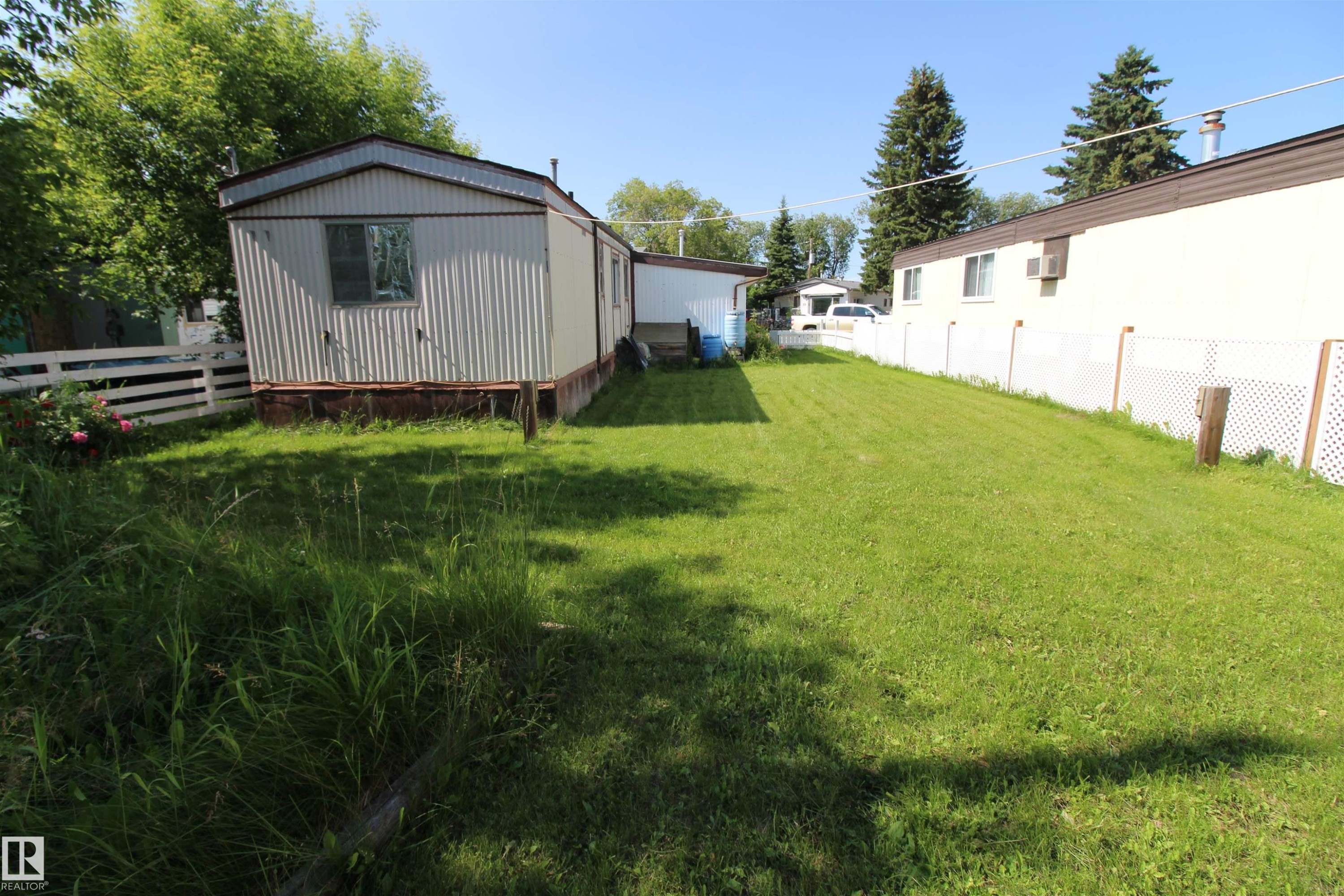 












#10 9501 104 Ave

,
Westlock,




AB
T7P 1M7

