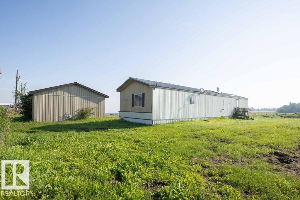 












26417 Twp Rd 582 

,
Rural Westlock County,




AB
T0G 1W0


